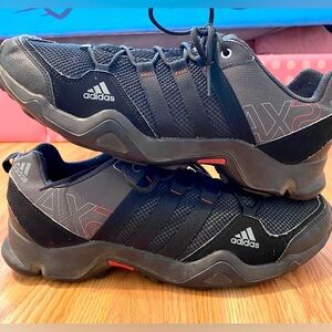 🪾🌳MENS ADIDAS AX2 TRAXION HIKING SHOES BLACK GRAY RED SIZE 12! D67192 RUNNING
